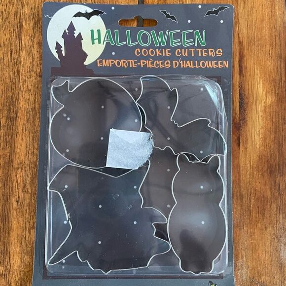 🆕 set of 4 Halloween cookie cutters - Picture 1 of 2